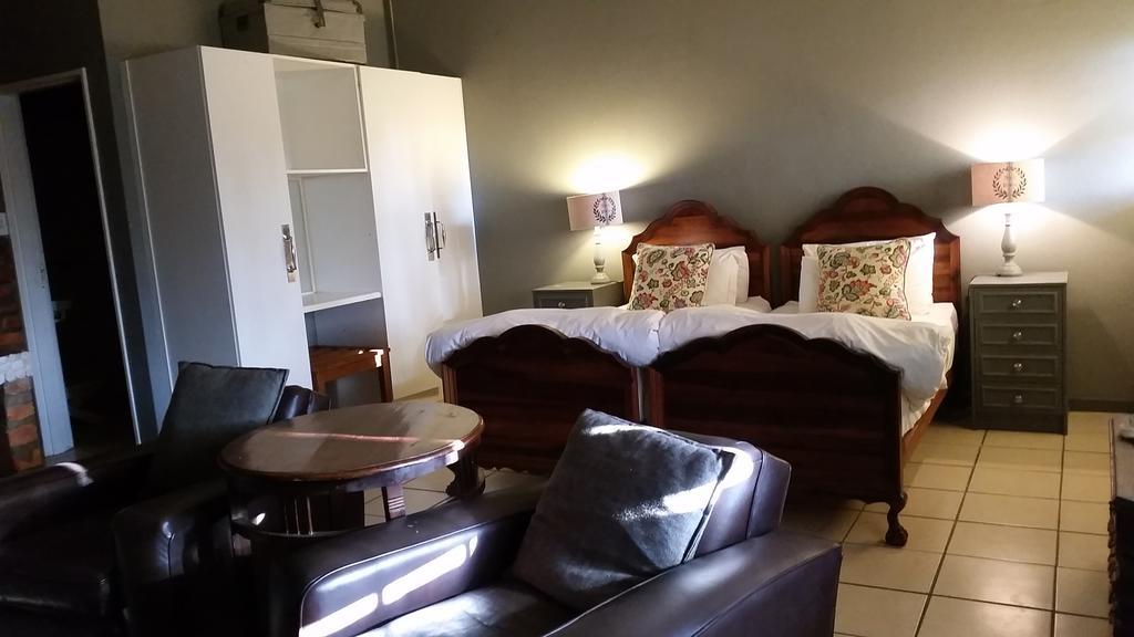 Simondium'S Country Lodge Стая снимка