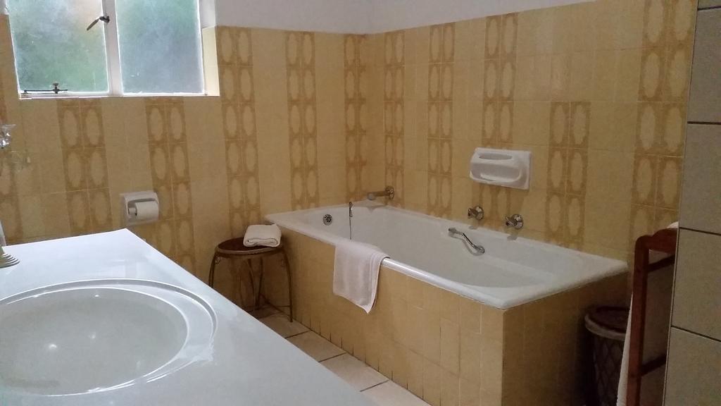 Simondium'S Country Lodge Стая снимка